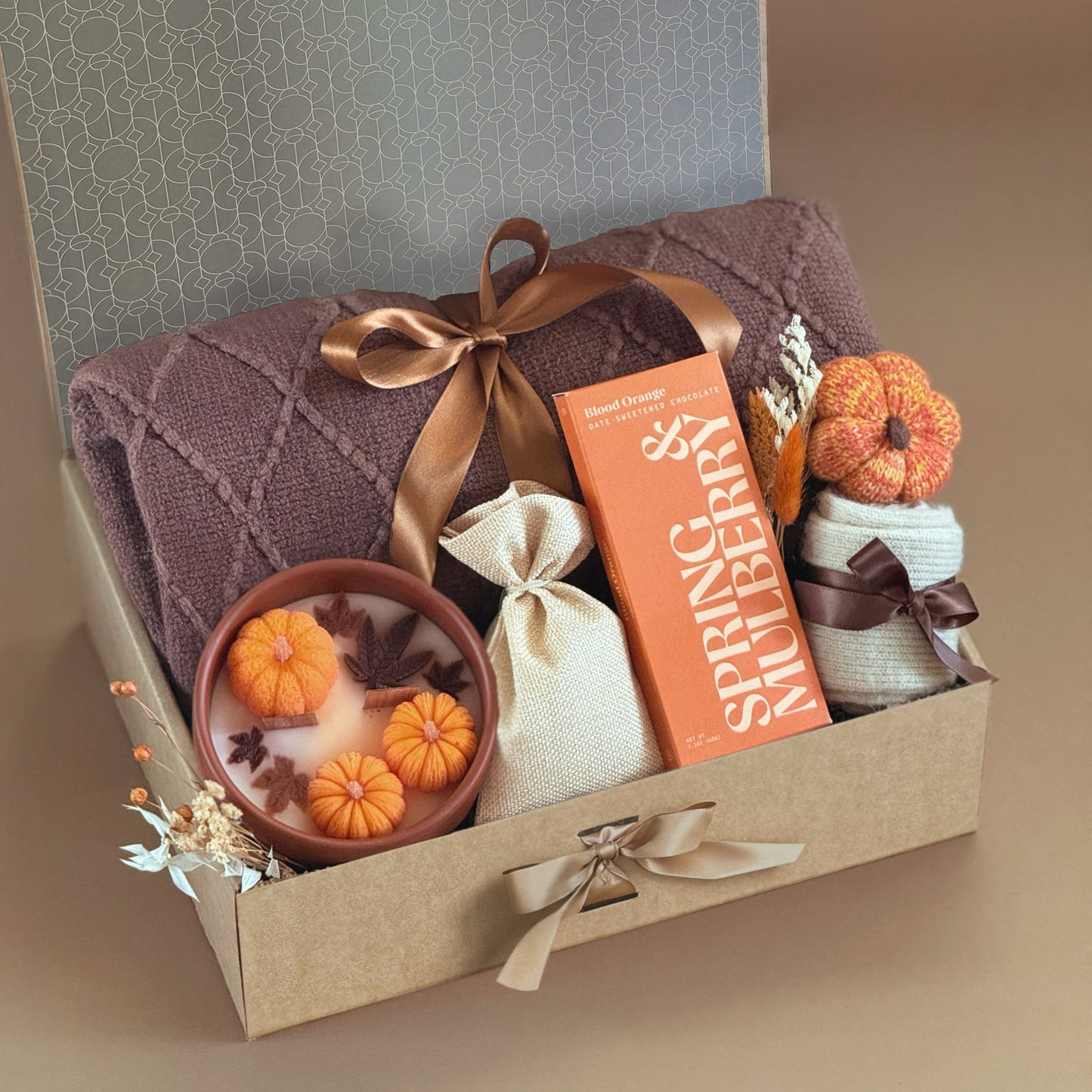 Cozy Fall Gift Basket Ideas | Hygge-Inspired Gifts for Autumn 2025