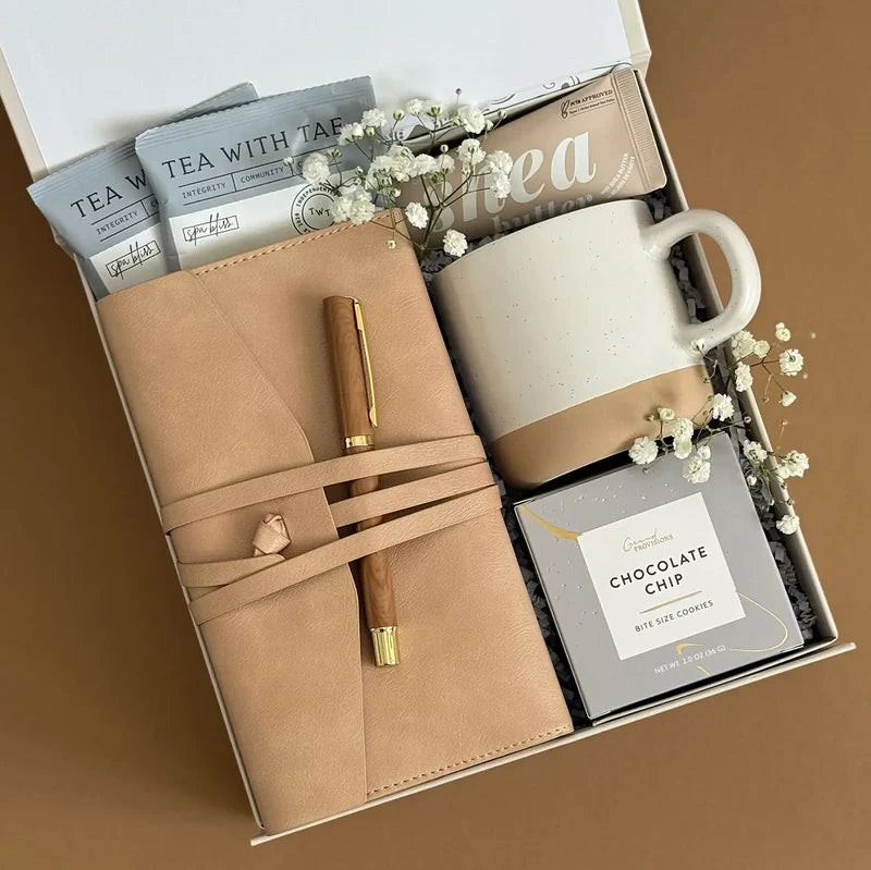 Sweet & Cozy Gift Box