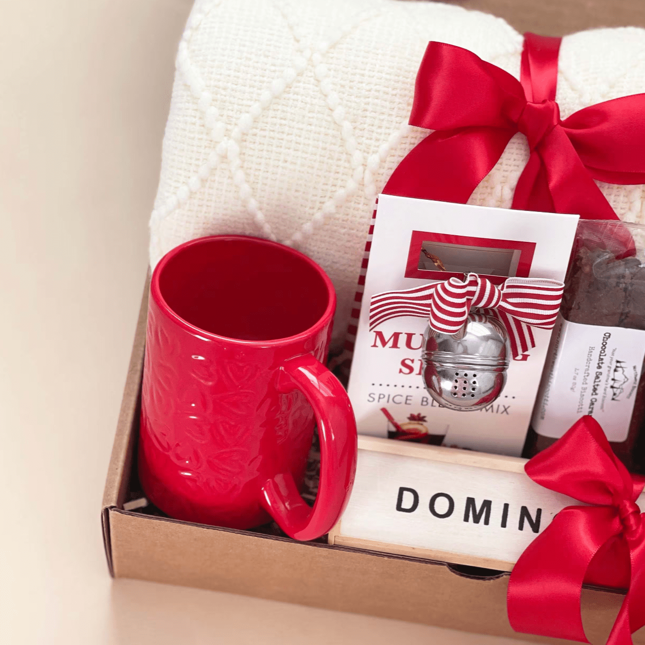 Housewarming gifts for fashion wine lovers