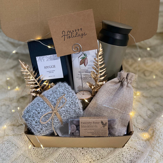 Holiday Gift Box for Wine Lovers Mulled Wine & Cider Gift Set, Hygge Gift  Basket for Couples, Families, European Cozy Winter Care Package 